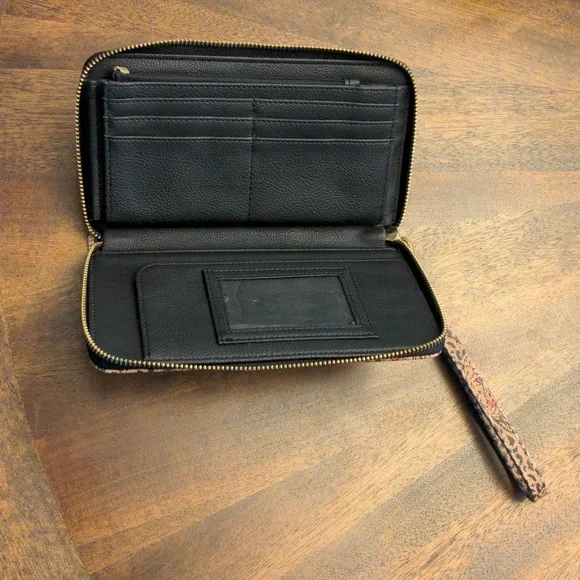 Betsey Johnson Leopard Print Zip-Around Wristlet Wallet - Picture 7 of 13